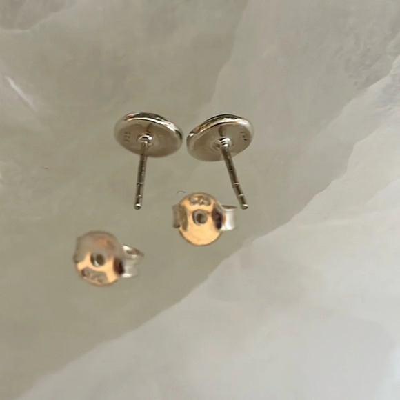 925 SOLID STERLING SILVER GEMSTONE GREEN CHALCEDONY STUD EARRINGS - Picture 4 of 4